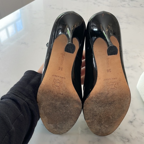 Manolo blahnik black heels. - Picture 4 of 6